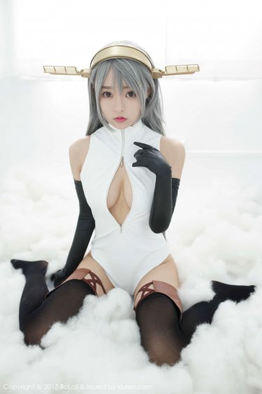 一名女子与拘发生性